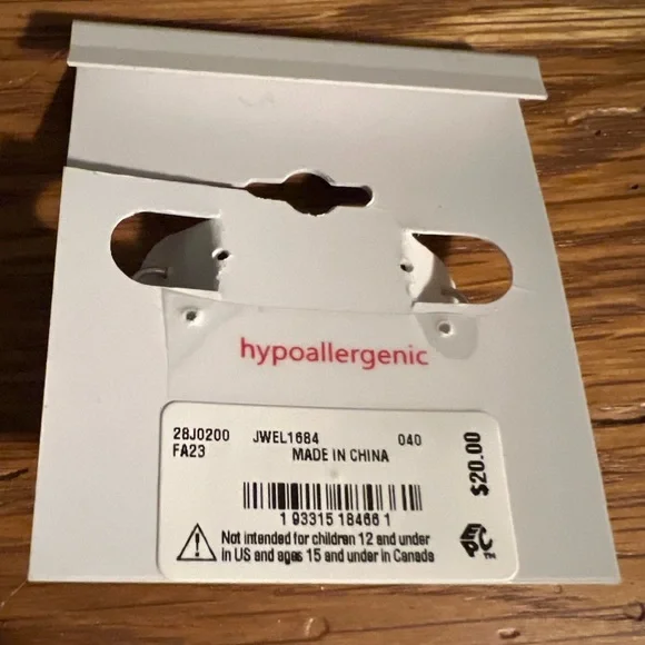 Lucky Brand heart earrings new - Picture 4 of 4